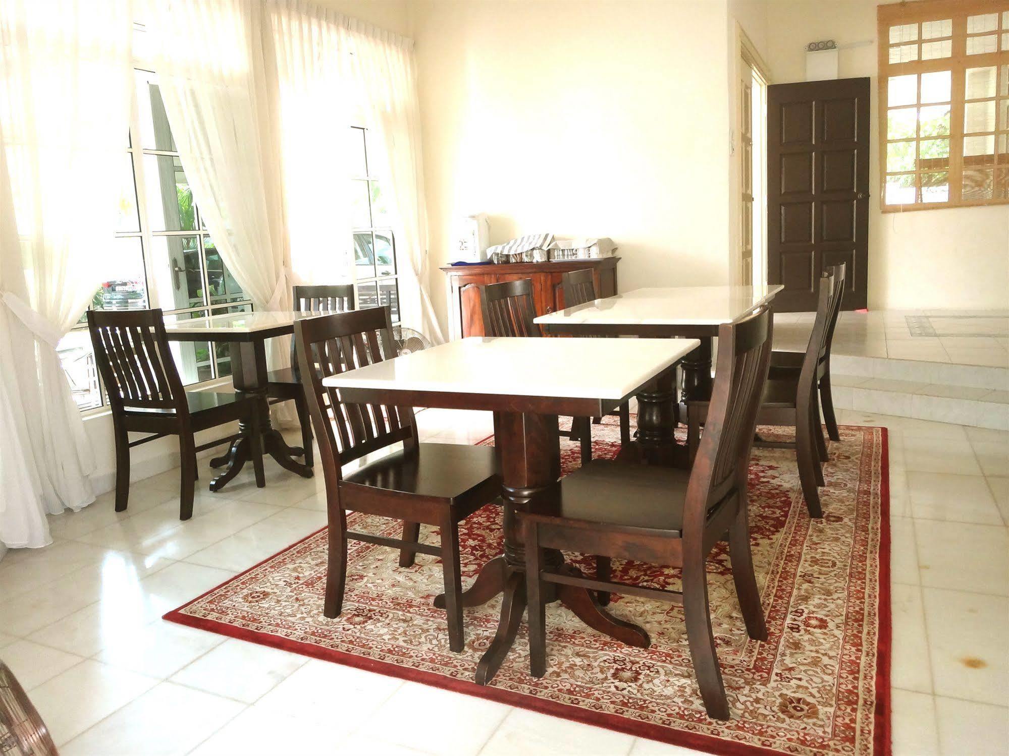 Rumah Putih Near Klia เซปัง ภายนอก รูปภาพ